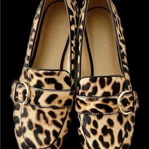 Light leopard Ryan buckle Woman’s size 8.5 Talbots New loafer shoe